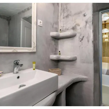 Frankie's Traditional House Aparthotel 3*